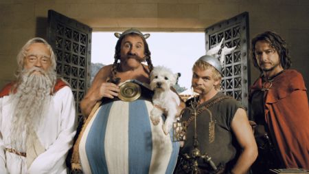 Asterix bei den olympischen Spielen mit Clovis Cornillac und Gerade Depardieu Asterix bei den olympischen Spielen mit Clovis Cornillac und Gerade Depardieu