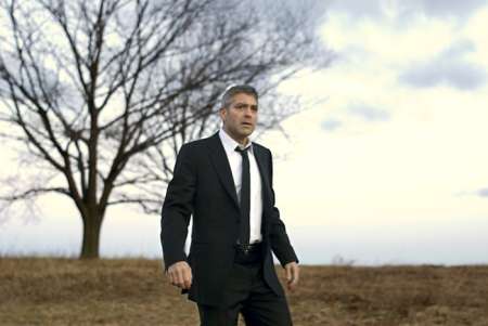 Michael Clayton mit George Clooney, Tom Wilkinson und Tilda Swanton Michael Clayton mit George Clooney, Tom Wilkinson und Tilda Swanton