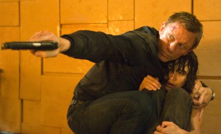 Ein Quantum Trost (mit Daniel Craig, Olga Kurylenko und Mathieu Almaric Ein Quantum Trost (mit Daniel Craig, Olga Kurylenko und Mathieu Almaric
