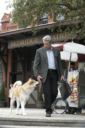 Hachiko mit Richard Gere, Joan Allen und Erick Avari